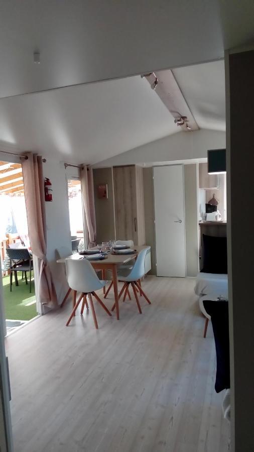 Camping Le Montourey Azur 78 Otel Fréjus Dış mekan fotoğraf