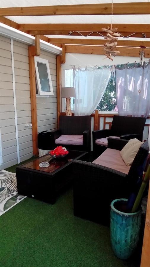 Camping Le Montourey Azur 78 Otel Fréjus Dış mekan fotoğraf